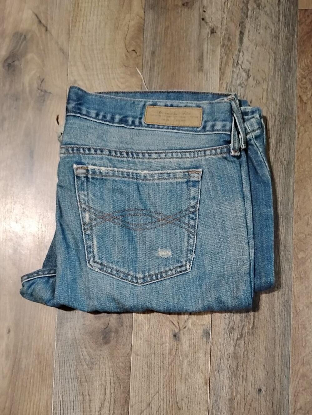 Abercrombie & Fitch Light Wash Bootcut Jeans Women's Size: 8R